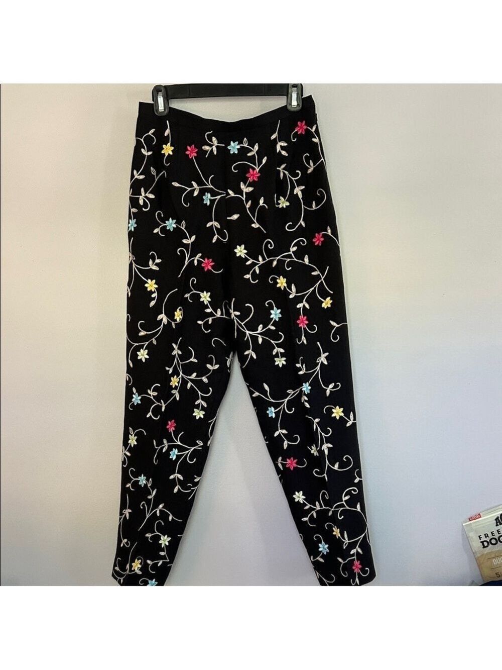 Talbots 100% Linen  Floral Embroidered Pants with Multicolor Flowers